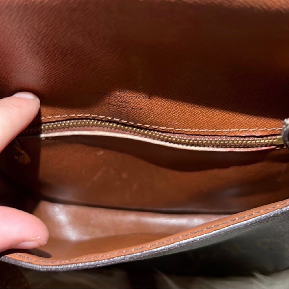 Louis Vuitton Saint Cloud Mini Crossbody - Picture 7 of 15